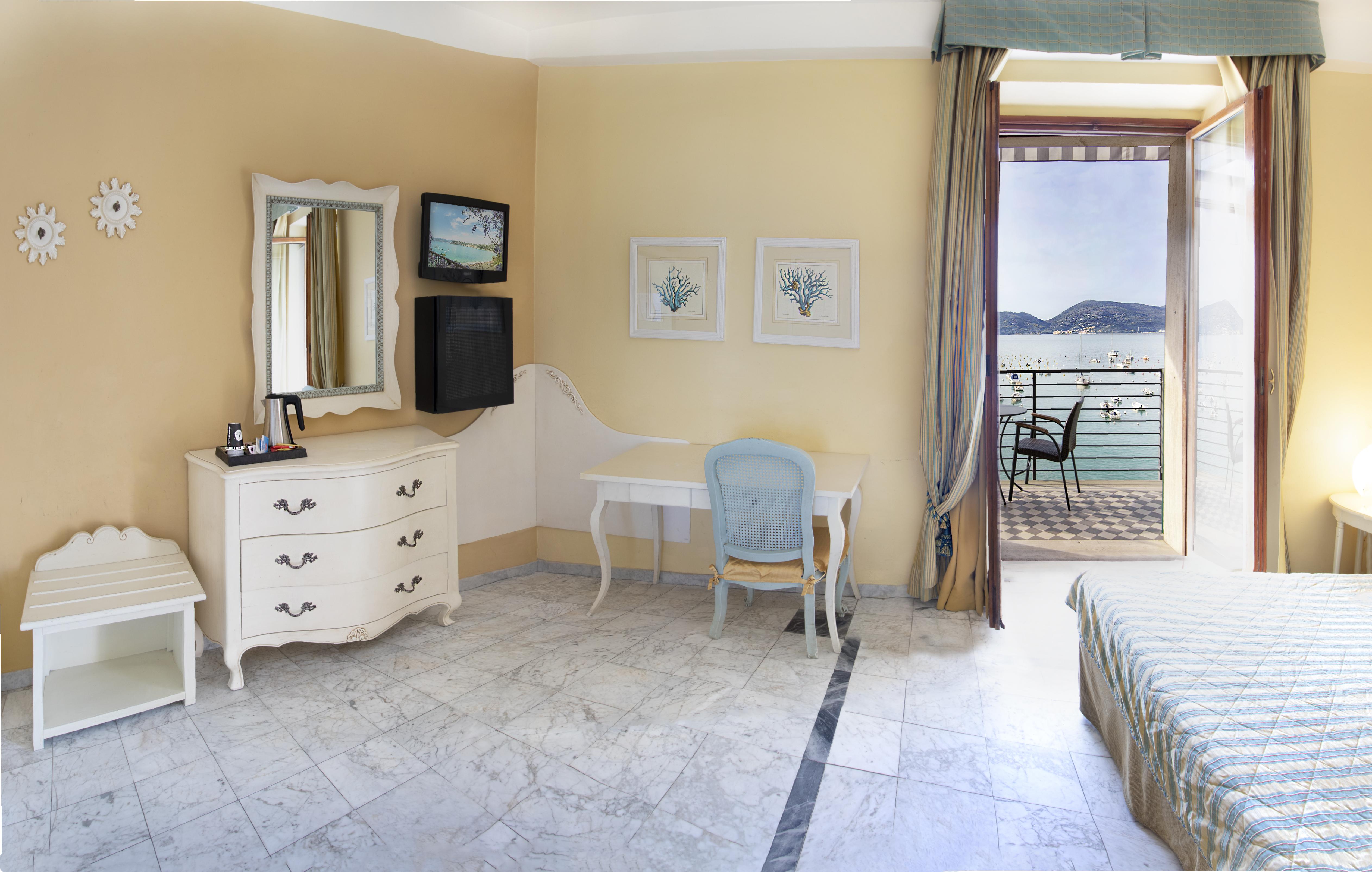 Shelley E Delle Palme, Bw Signature Collection Hotel Lerici