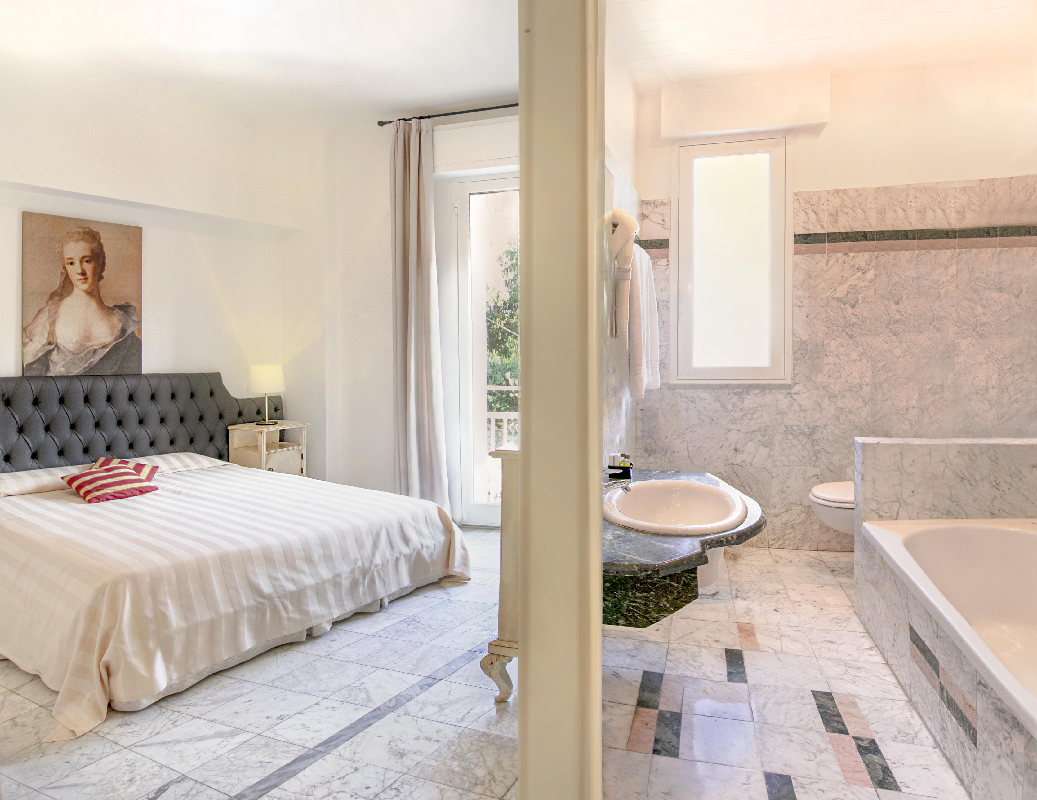 Shelley E Delle Palme, Bw Signature Collection 3* Lerici