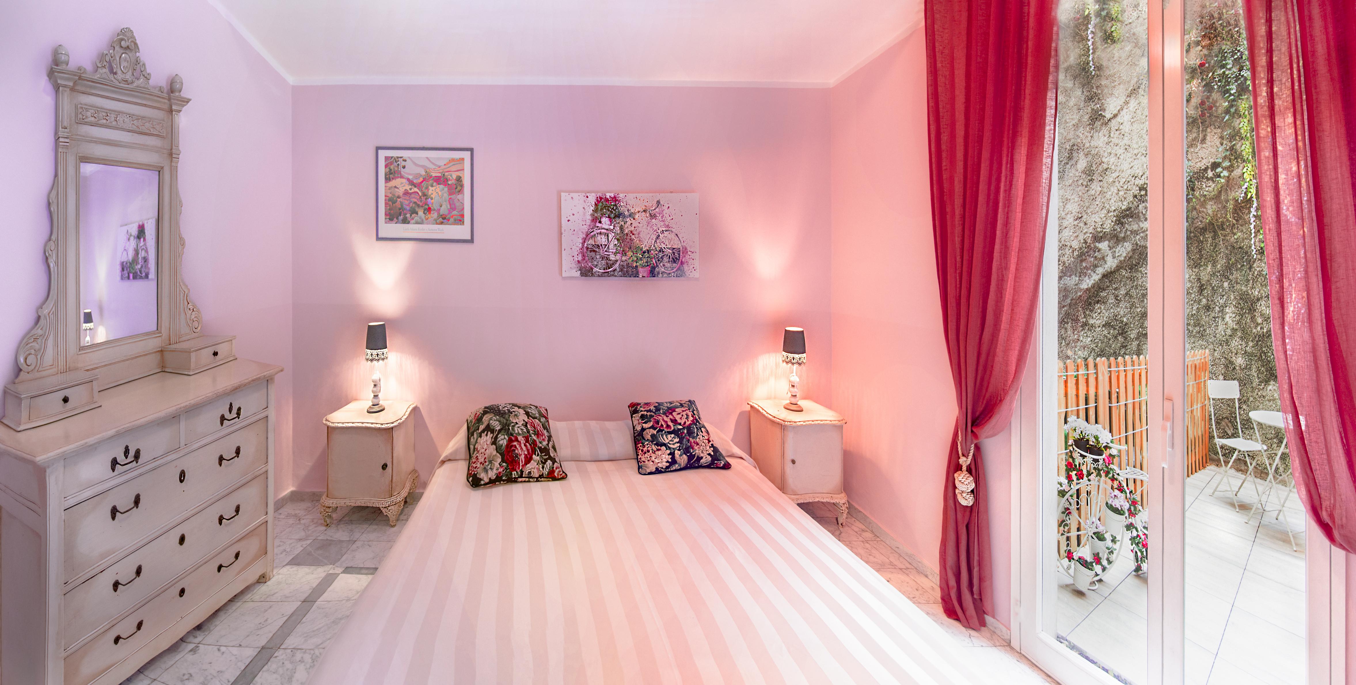 Shelley E Delle Palme, Bw Signature Collection Hotel 3*